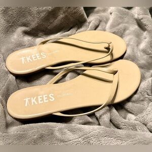 GUC TKEES Glosses Sandals in Nude/Light Tan